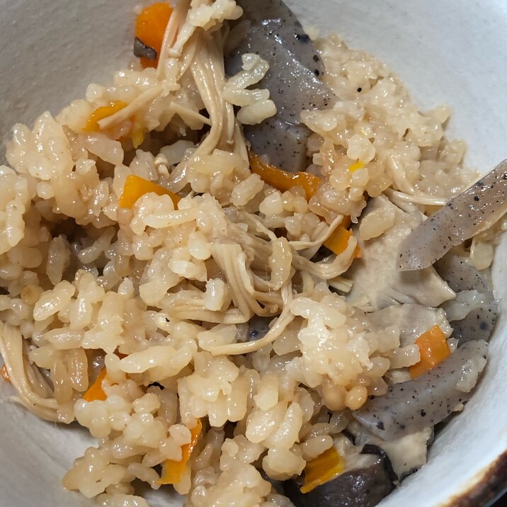 切って炊飯器に入れるだけ 和風たきこみごはん レシピ 作り方 By Ssshoko 楽天レシピ 切って炊飯器に入れるだけ 和風たきこみごはん レシピ 作り方 By Ssshoko 楽天レシピ